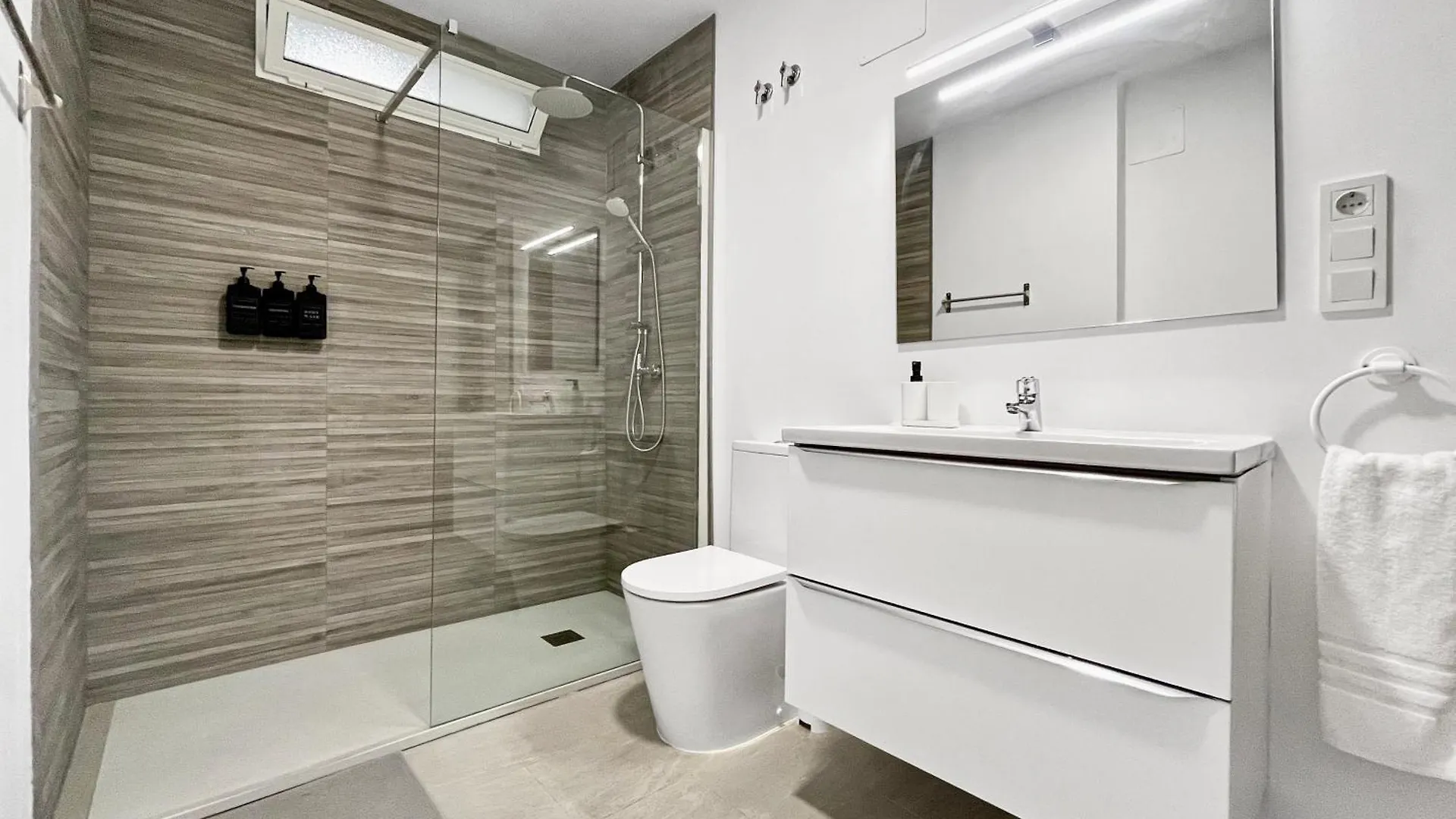 Villa San Patricio I Piscina Privada I Jacuzzi Spa I Bbq I Ps5 I Aire Acon I 3000M2 I 5Min-Centro Jerez de la Frontera España