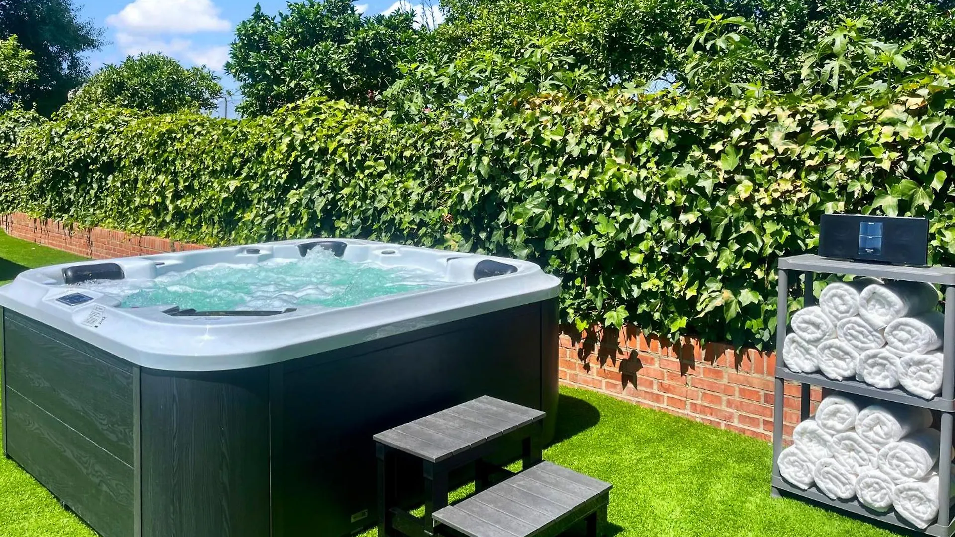 Villa San Patricio I Piscina Privada I Jacuzzi Spa I Bbq I Ps5 I Aire Acon I 3000M2 I 5Min-Centro Jerez de la Frontera