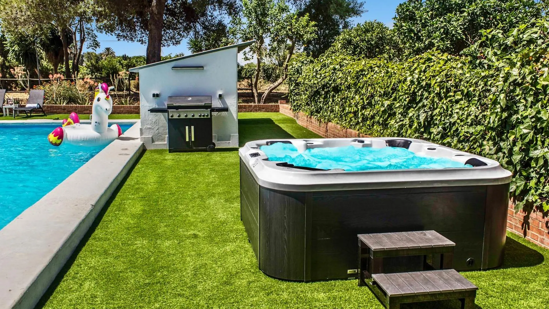 Villa San Patricio I Piscina Privada I Jacuzzi Spa I Bbq I Ps5 I Aire Acon I 3000M2 I 5Min-Centro Jerez de la Frontera 0*,  España